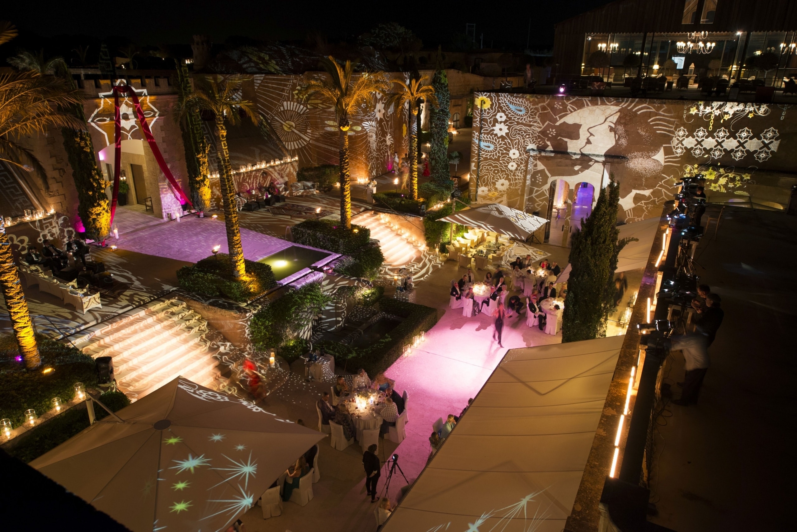 luxury light show by mallorca wedding